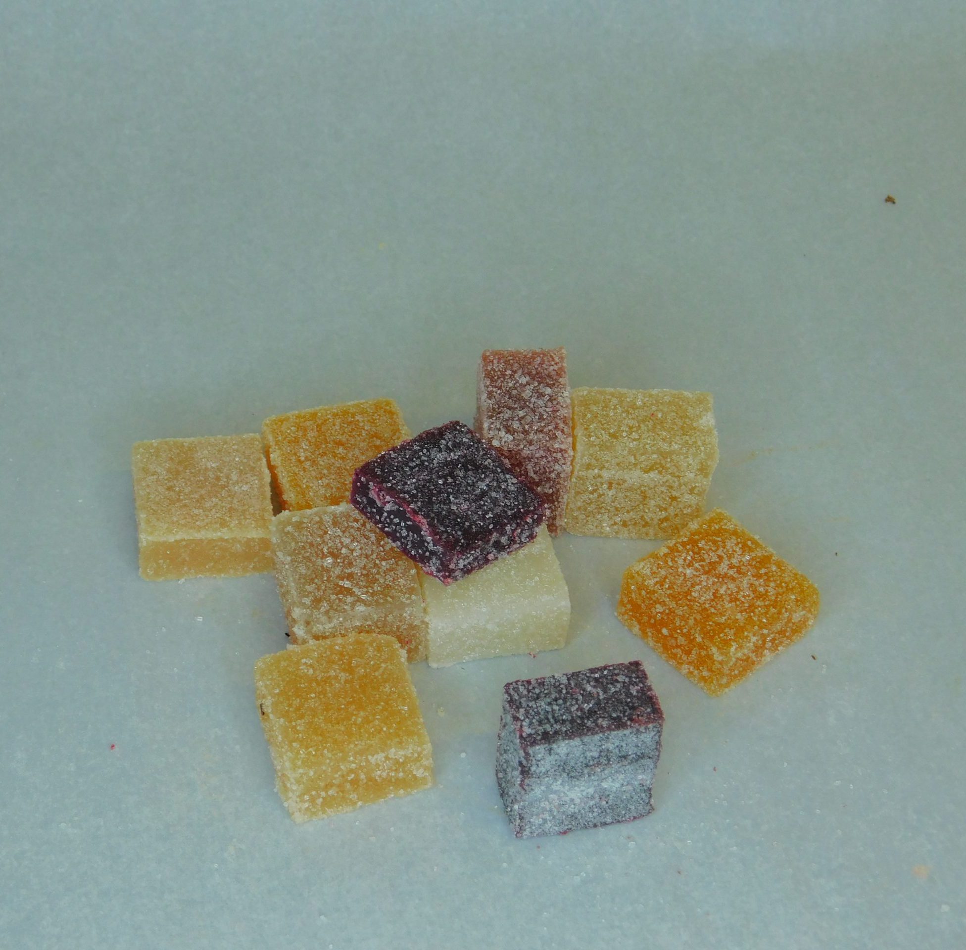 confiserie-hallard-p-tes-de-fruits-vrac-pur-fruit image 1