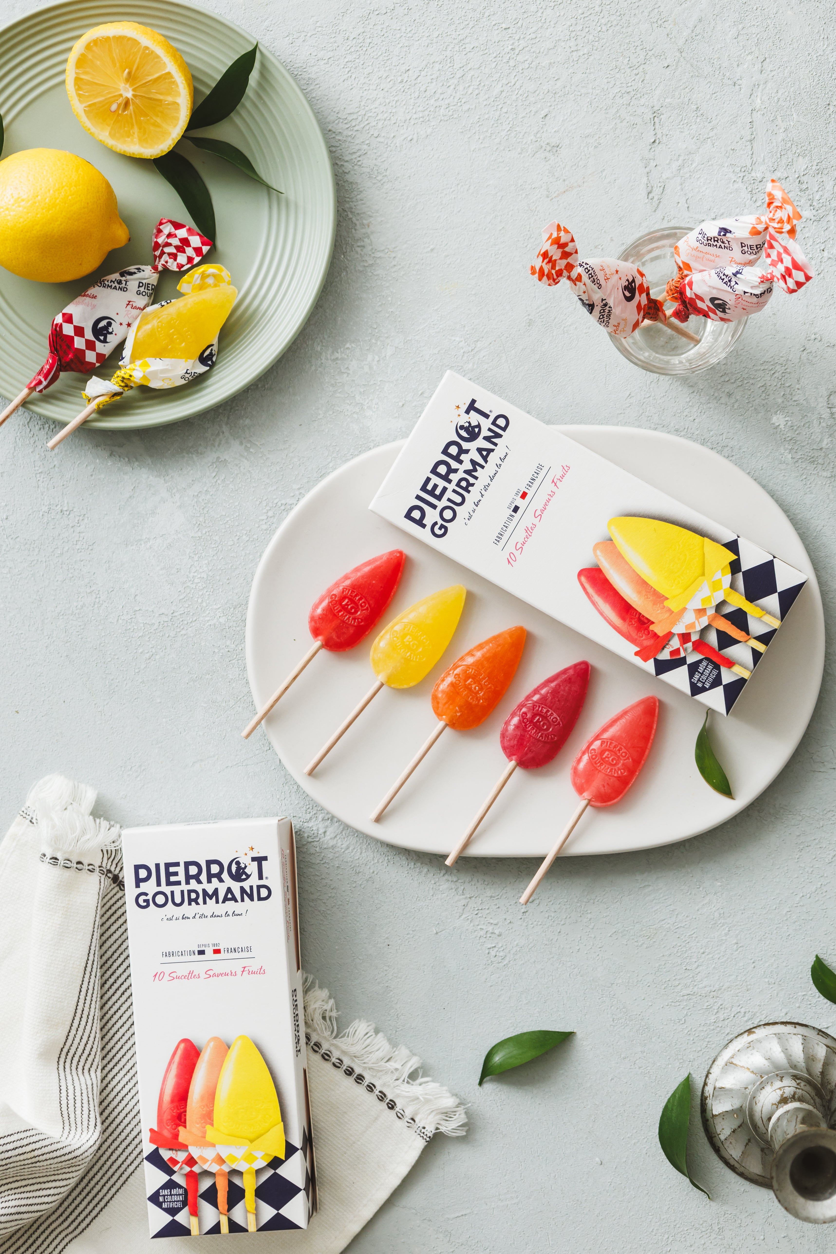 pierrot-gourmand-les-sucettes-lot-2-tuis-sucettes-fruits-acidul-s image 2