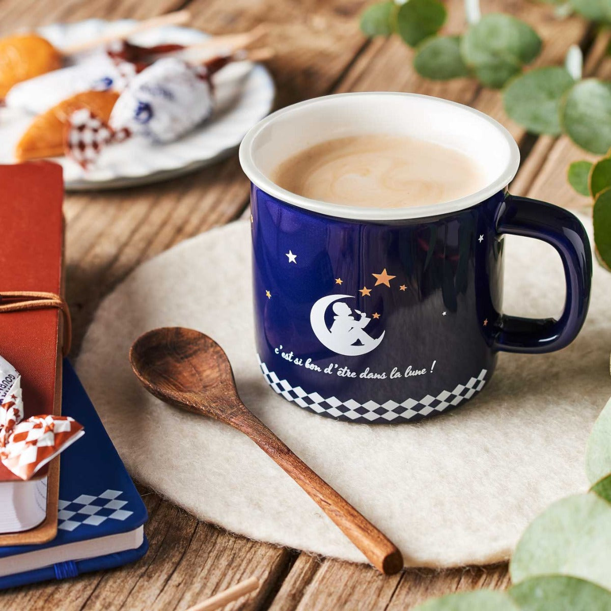 pierrot-gourmand-coffret-cadeau-bonbons-sucettes-mug-chocolat image 3