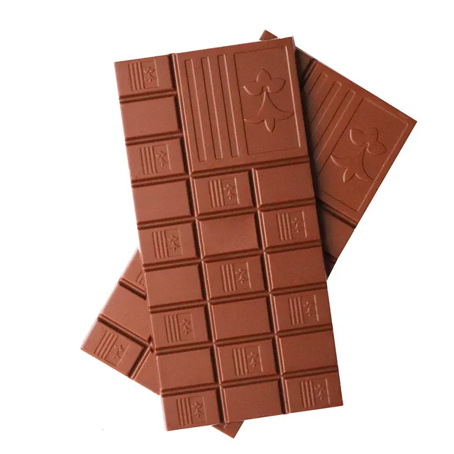 henri-le-roux-tablettes-chocolat-au-lait-tablette-chocolat-lait image 1