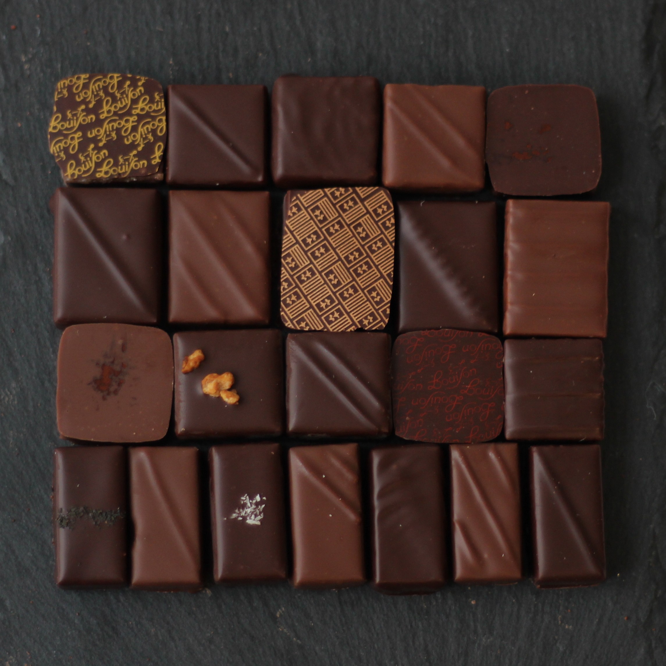 henri-le-roux-ballotins-plateau-de-chocolats-petit-mod-le-coffret image 2