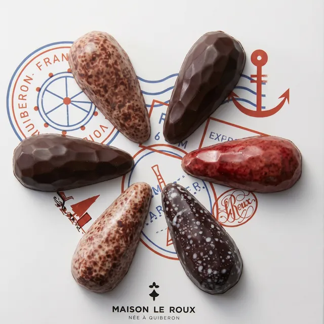 henri-le-roux-coffrets-bons-baisers-escale-pochette-60g-menhirs image 1