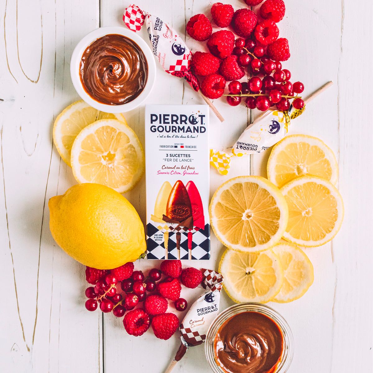 pierrot-gourmand-les-sucettes-fer-de-lance-tui-3-sucettes-assorties image 2