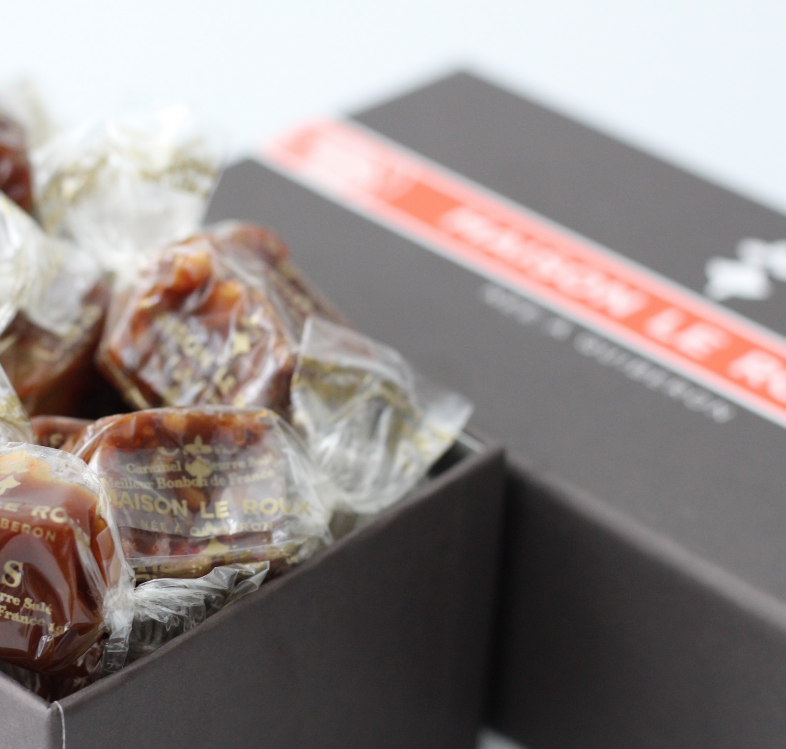 henri-le-roux-ballotin-cbs-caramels-beurre-sal image 3